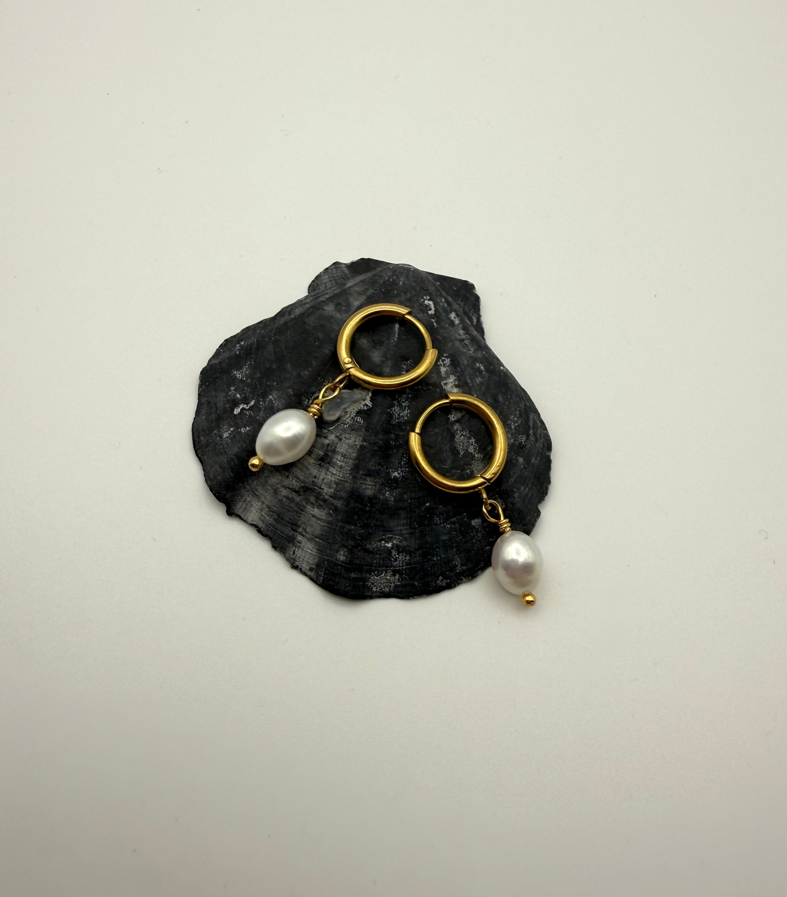 Pearl Hoops Ohrringe